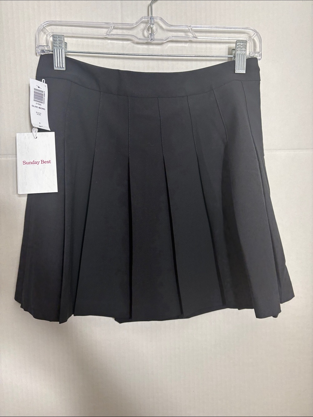 NWT Aritzia Sunday Best color black Olive Micro Skirt 7885